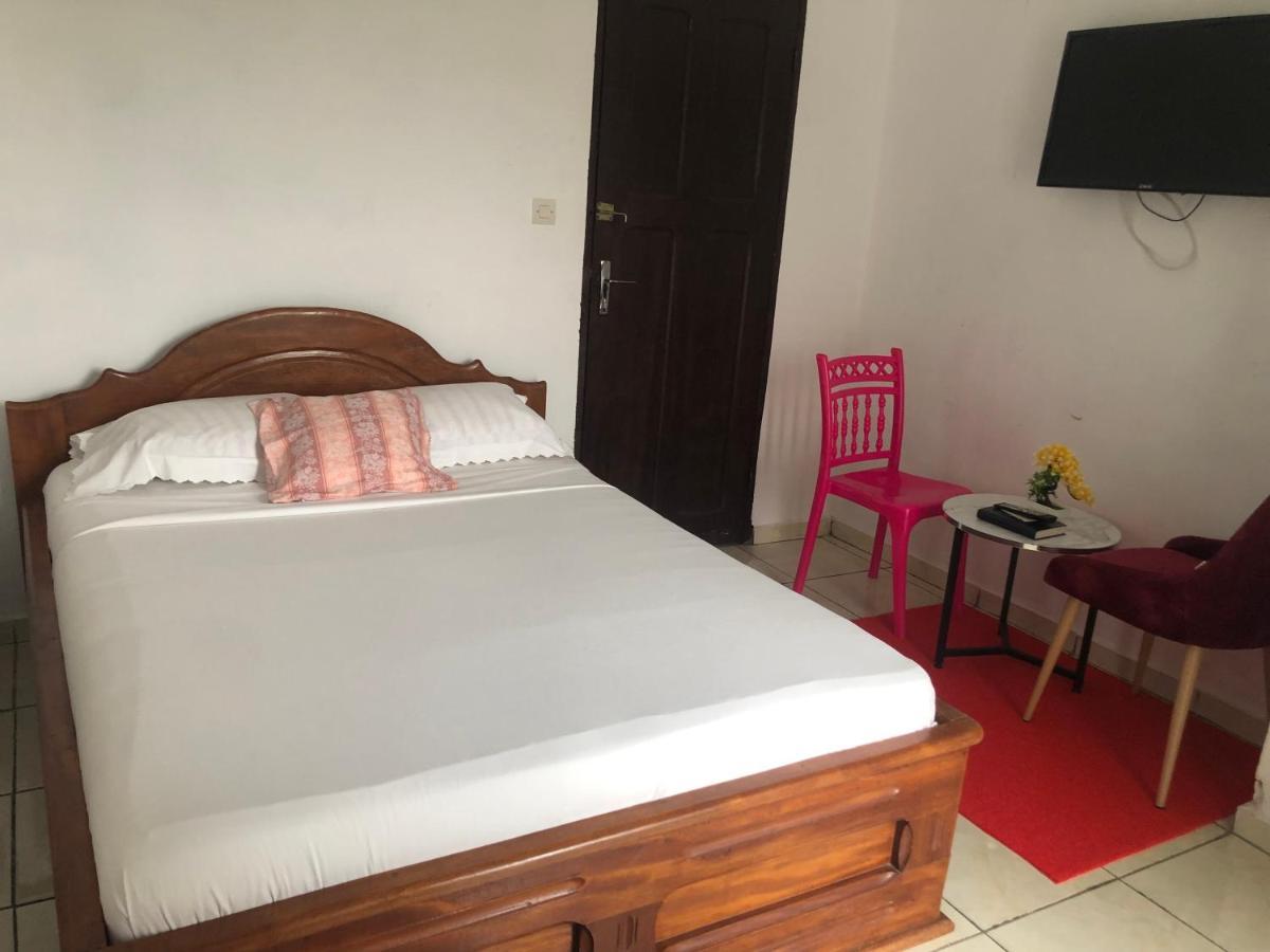 Hotel La Grace Крібі Екстер'єр фото